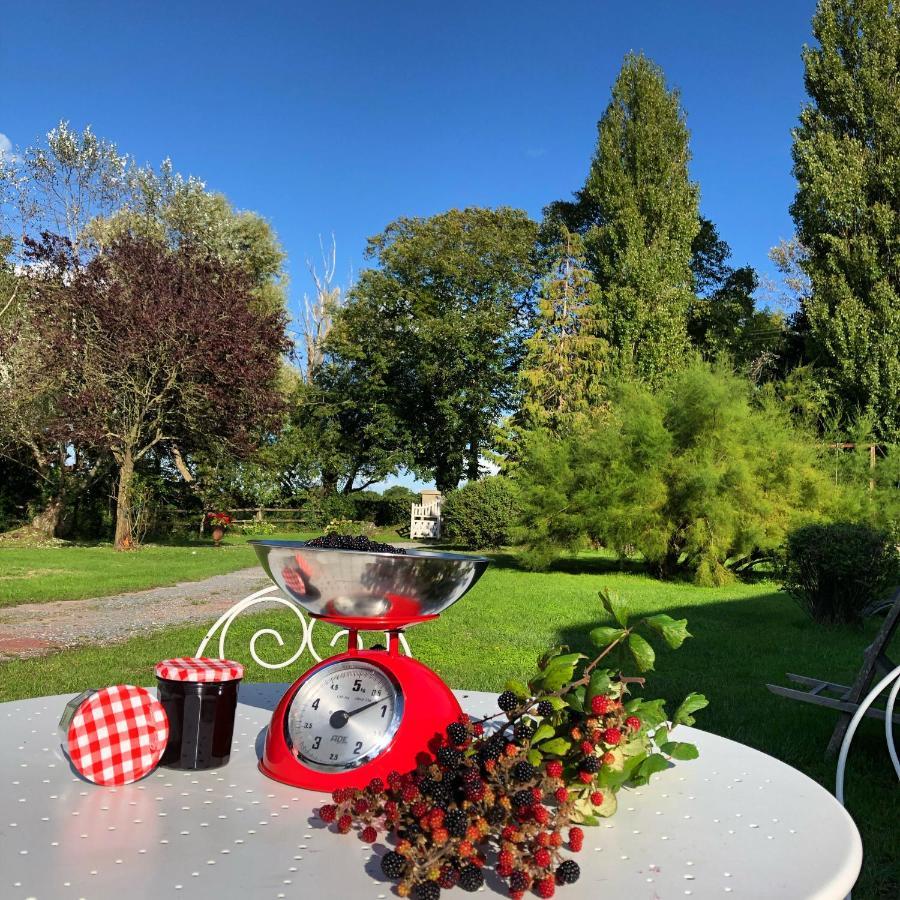 Les Champs Rabats Bed & Breakfast Villers-sur-Mer Exterior foto